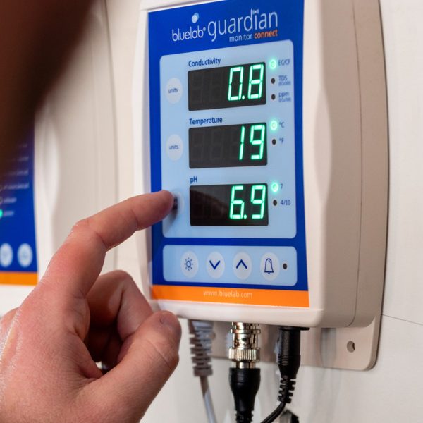 Bluelab Guardian Monitor Connect In Use